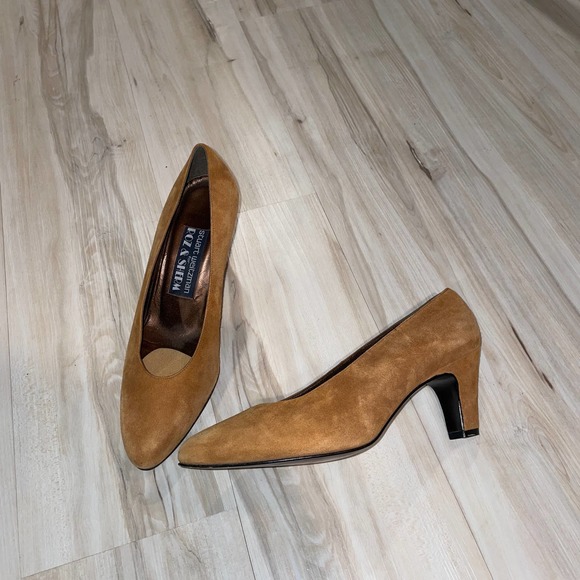 Stuart Weitzman Shoes Vintage Stuart Weitzman Leather Camel Pumps